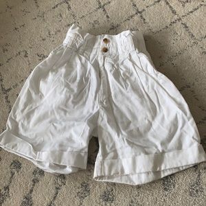 Vintage high waisted white shorts